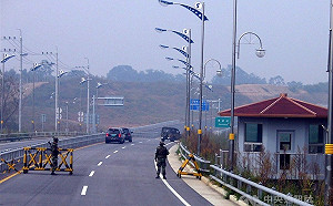 日中韓外長會晤商議合作  盼維護朝鮮半島和平