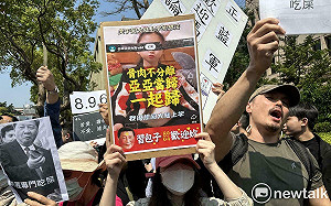 民團陪同中配亞亞前往內政部抗議 吳靜怡大聲嗆:誰會上這台必翻的車?