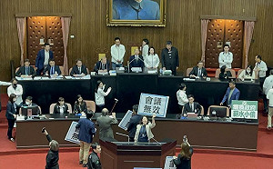 快訊》韓國瑜發狠了!晚間7點半要內閣回立院總質詢