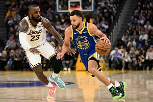 超狂三分砲是假的!美媒還原Curry神射真相