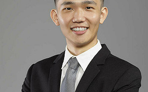 北市府發言人遭爆曾是「統戰樣板」網轟：蔣萬安真的是老蔣後代？