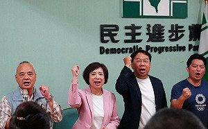 何欣純拜訪台中市黨部 盼團結同心拚台中未來