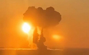 (影) 俄近百巡航導彈炸沒了! 烏襲恩格斯機場戰果豐 俄軍抬烏彈藥也爆炸身亡