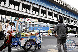 【緬甸強震】「如果再選一次,我不一定會來」──一位台人在泰國災後的自白