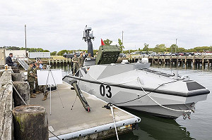 因應「數量焦慮」?中智庫:美軍南海策略轉向無人機與自主武器