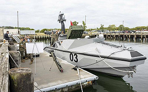 因應「數量焦慮」？中智庫：美軍南海策略轉向無人機與自主武器