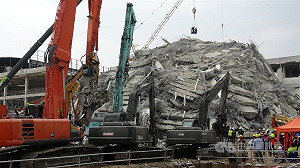 緬甸地震曼谷大樓坍塌 瓦礫堆測到70多個人體影像