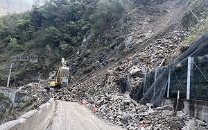 中橫便道搶修後又坍方！公路局：取消清明連假加開班次