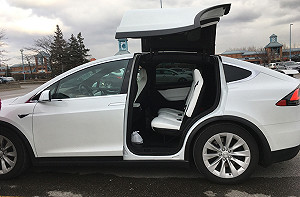 躲過川普解放日關稅子彈但卻「撞上坦克」? 加拿大商界憂汽車業將受重擊