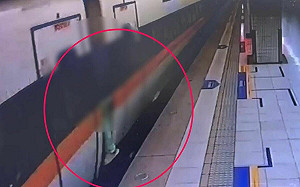 搭不上車!男子竟掛太魯閣號連結器 台鐵將依法開罰