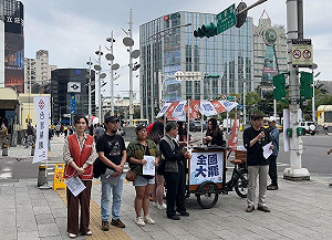 力抗親中勢力!基進「大罷免行動三輪車」拚巷戰 全台連署書巡迴收件