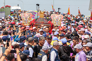 大甲媽遶境新港38週年  翁章梁率各界隆重迎駕