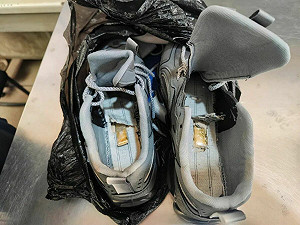 這雙運動鞋很貴!中國昆明查獲鞋底藏黃金200公克 價值逾64萬