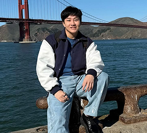 台股大崩跌！Joeman「公園吃土」畫面曝光 網笑虧：不像演的