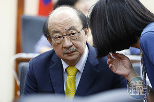 不滿傅崐萁坐主位！柯建銘在行政院鬧脾氣　卓榮泰回應了