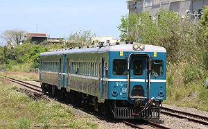 體驗台鐵懷舊風情！DR2400型柴油客車　4/19起內灣線啟航