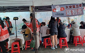 藍黨團嗆「抄名冊7年重刑等著你」罷團「大安強強滾」回嗆：作弊生警告優等生