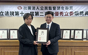 賴瑞隆連18會期獲選優秀立委  為高雄爭取6000億建設經費