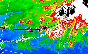 防雨彈！不穩定帶移入 鄭明典曬圖：入夜抵達台灣陸地