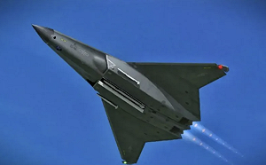 比殲-36更強悍? 瀋陽六代機殲-50新照曝光 超扁平無尾氣動有這3優勢......