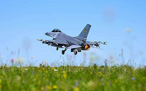 損失第2架F-16戰機 俄羅斯、烏克蘭「政治考量」搶著認帳