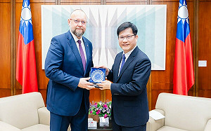 捷克副議長籲抵抗中俄假訊息！林佳龍：合作強化民主韌性　