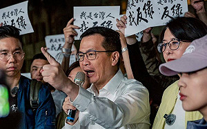 罷吳6藍青年保金230萬 羅智強：真正目標是我、我出