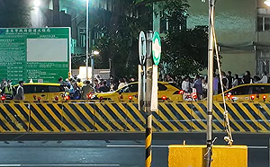 遭檢調大動作搜索！國民黨新北黨部號召50多名民眾聲援