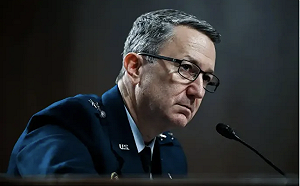 獲參院60票通過! 川普欽點聯參主席 凱恩 : 避免與中國爆發正面衝突