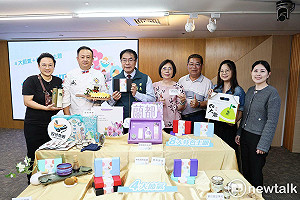 南市雙層巴士盲盒旅遊12路線開賣  黃偉哲邀全民探索未知的臺南
