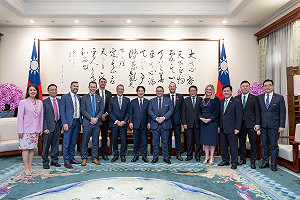 紐西蘭議員親揭軍艦通過台海原因!賴清德:民主國家合作維護印太和平
