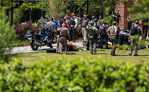 (影) 竟說槍不會開火 人才會! 佛州大學槍擊案釀2死6傷 川普仍不願禁槍