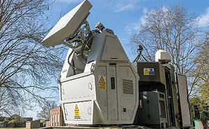 英國成功測試微波武器「速射機」! 有效射程1公里 可一舉摧毀無人機群 