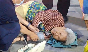 高雄雙罷劫三人地檢署受訊  85歲罷黃捷領銜人昏厥送醫
