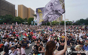 凱道聚集人數達5萬 王義川：罷藍委連署都是一張一張簽好簽滿