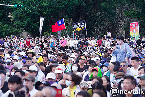 現場直擊 》419守護台灣 拒絕統戰大愛遊行 中華民國派與台灣並肩 下架舔共立委成高度共識