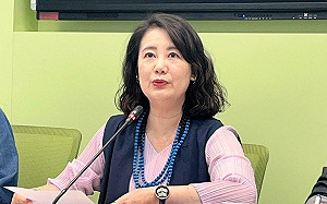 回應朱立倫、黃國昌會面  民進黨團提16字批：掛羊頭賣狗肉