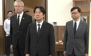 賴清德赴教宗方濟各靈堂追思　親自上香、灑聖水畫面曝光　