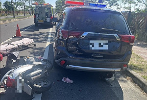 台南7旬婦騎車疑自撞路邊執勤警車 送醫不治