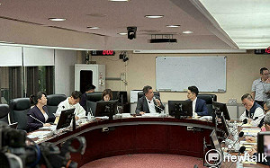 蔣萬安昨與綠議員大吵、今拜會民眾黨團 黃瀞瑩:高聲量未呈現在市政