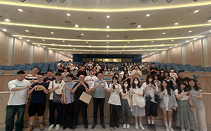 東海政治系學生參訪中市議會 黃守達分享考上律師秘訣「掌握瑣碎的時間」