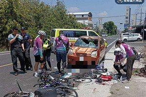 康橋學生遭毒駕逆撞!7人受傷惹眾怒 公路局祭重罰:吊照終身、依法重辦