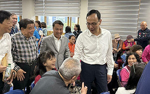 檢調不小心帶走罷綠委公文 朱立倫：司法的悲哀　