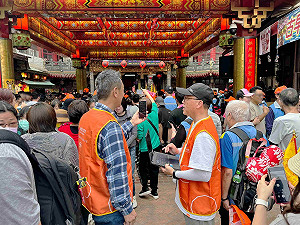 白沙屯媽祖「粉紅超跑」 電信商AI助陣網路不卡頓