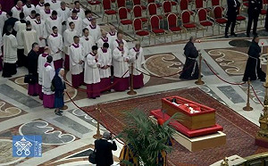 教宗方濟各安息主懷  全球領袖齊聚梵蒂岡送別