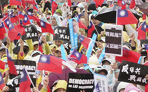 426當天「這二字」解禁重現！AI專家反諷：這算言論自由？