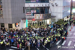 現場直擊》國、眾支持者凱道散場後轉往中正一集結並高喊賴清德下台
