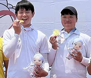 陳思妤林昱圻全大運射金 與湯智鈞有咖哩之約