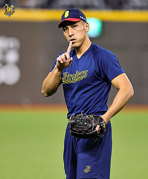 工藤公康春訓指點 王凱程盼找到健康投完整季方法