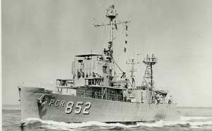 「肩併肩」擊沉演練 美海軍陸戰隊「大黃蜂」攻擊二戰退役護衛艦